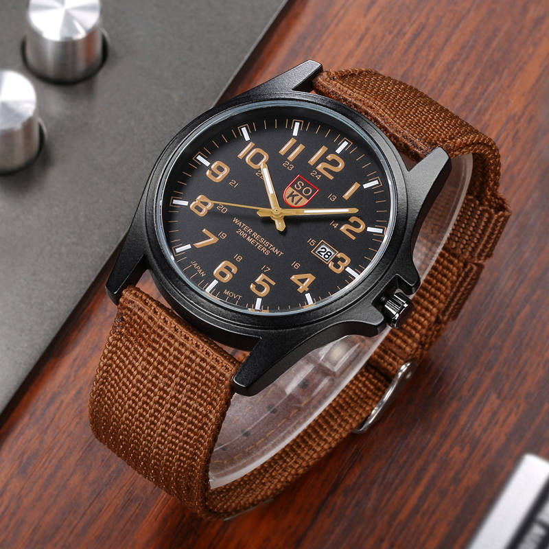 Trendy Classic Men&#39;s Quartz Watch